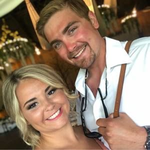 Meet your Posher, Molly